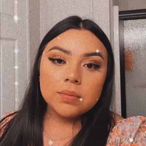 Meet your Posher, Marisol